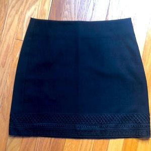 LOFT skirt NWOT Sz 8 black embroidery side zip